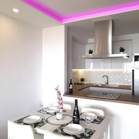 Luxury Sunset View, Wifi Free Apartment