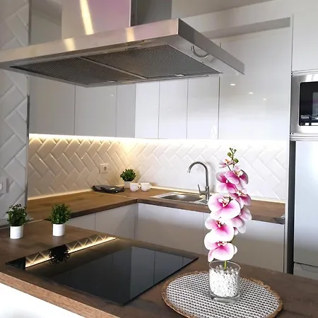Luxury Sunset View, Wifi Free Apartment