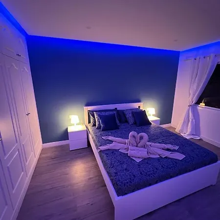 Luxury Sunset View, Wifi Free Apartment *